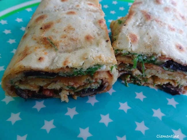 Rouleaux croustillants d'omelette et champignons de Nadiya Hussain