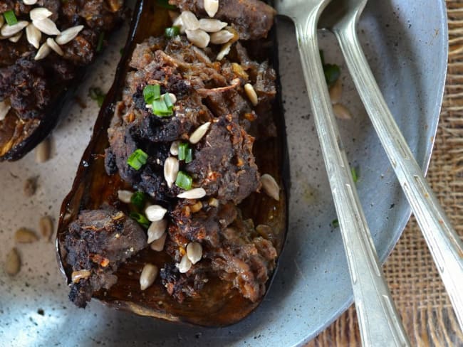 Aubergine farcie à la viande hachée et aux épices