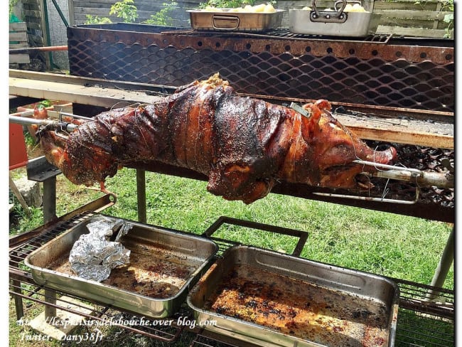 Cochon de lait à la broche