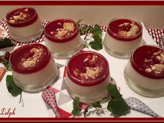 Panna cotta au coulis de groseilles