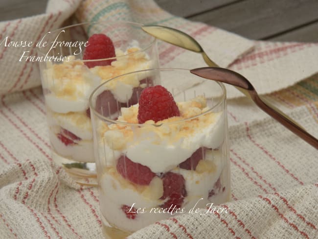 Mousse de fromage blanc aux framboises