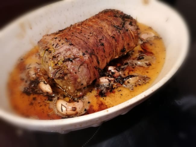 Rôti de filet de bœuf au beurre d’ail