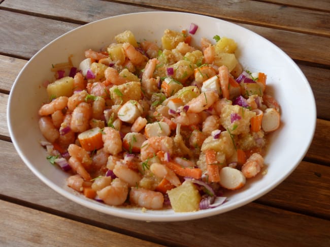 Salade aux crevettes et à l'ananas façon thaï