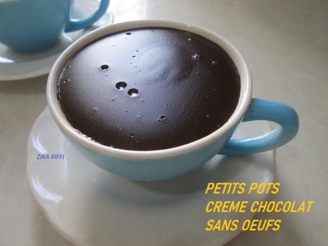 Petits pots de crème au chocolat