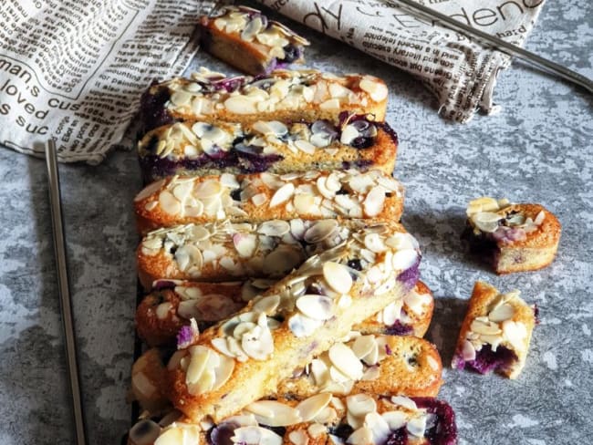 Financiers aux Myrtilles à l'huile de noisette