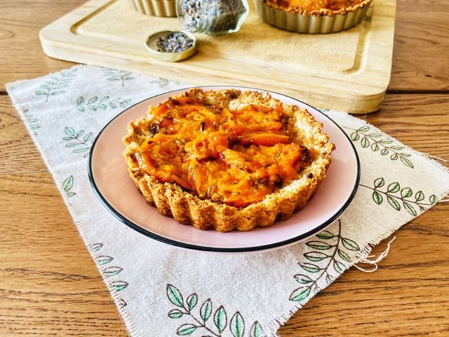 Tartelettes rustiques abricot-lavande