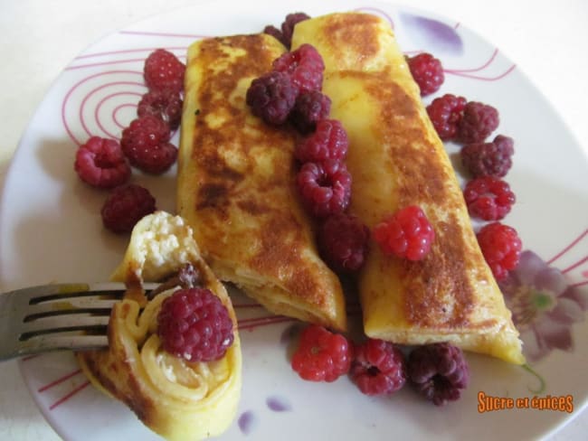 Crêpes farcies au fromage frais et raisins secs