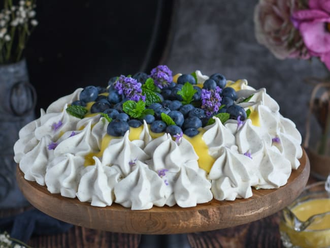 Pavlova citron myrtilles et lavande