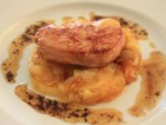 Escalopes de Foie Gras aux Pommes Caramélisées