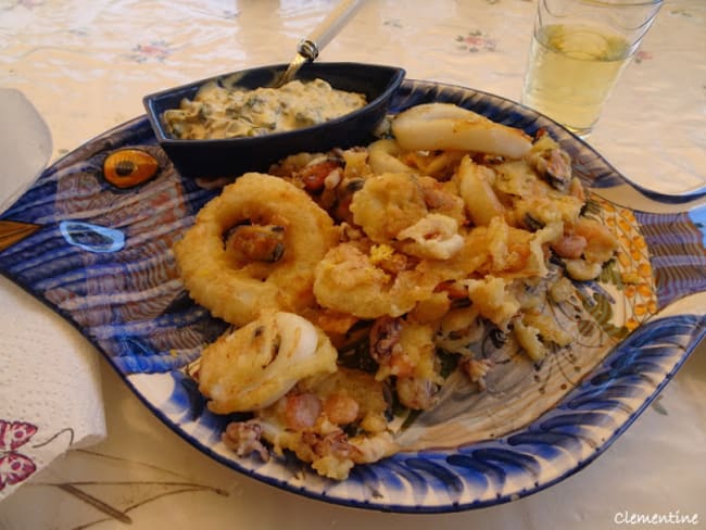 Fritto Misto : une friture de poisson et fruits de mer