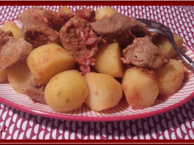 Sauté de veau au bacon et tomate