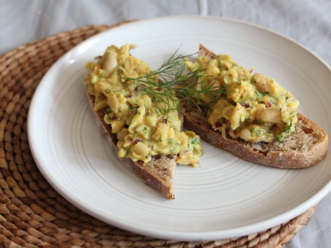 Dip aux haricots cannelini, en mode "sandwich aux oeufs"