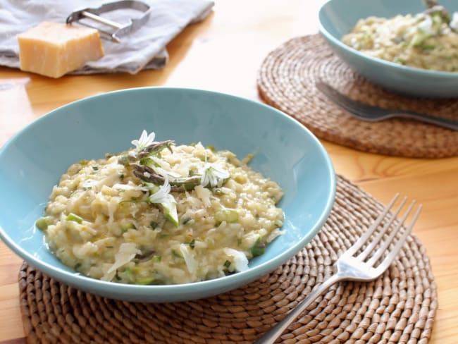 Risotto aux asperges, citron et ail à trois angles