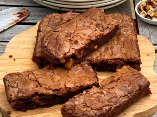 Brownie aux noisettes caramélisées