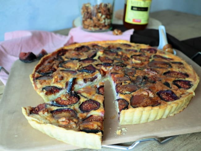 Tarte salée au fromage de chèvre et figues fraîches