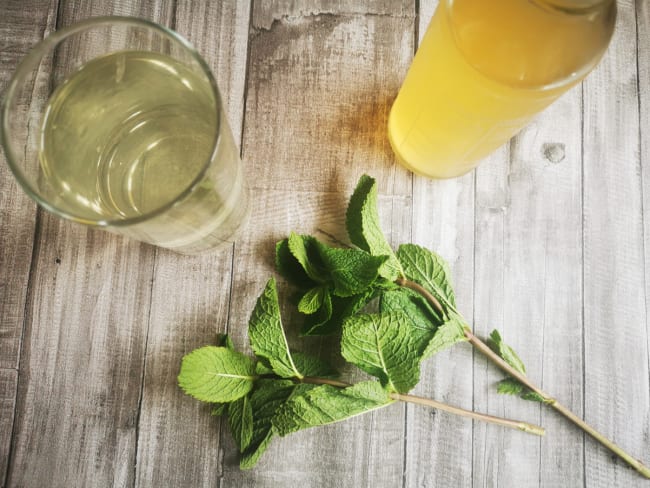 Sirop de menthe maison aromatisé à la vanille