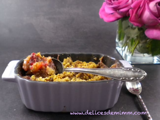 Crumble aux prunes bleues