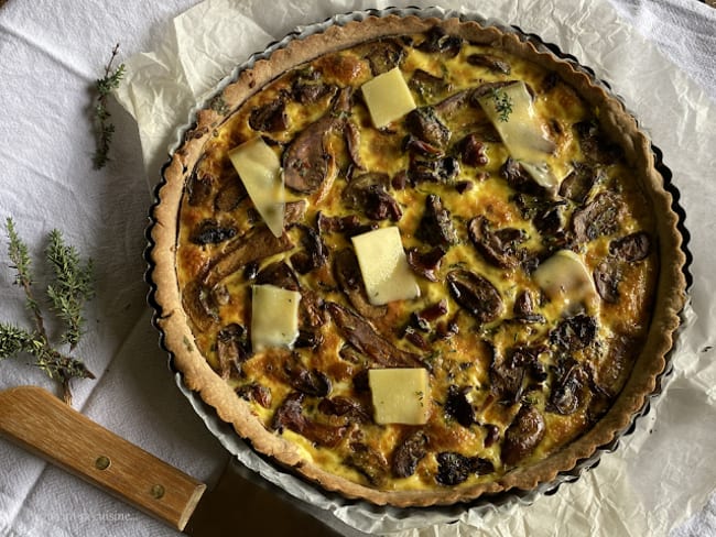 Tarte aux cèpes et chanterelles à la farine de châtaigne