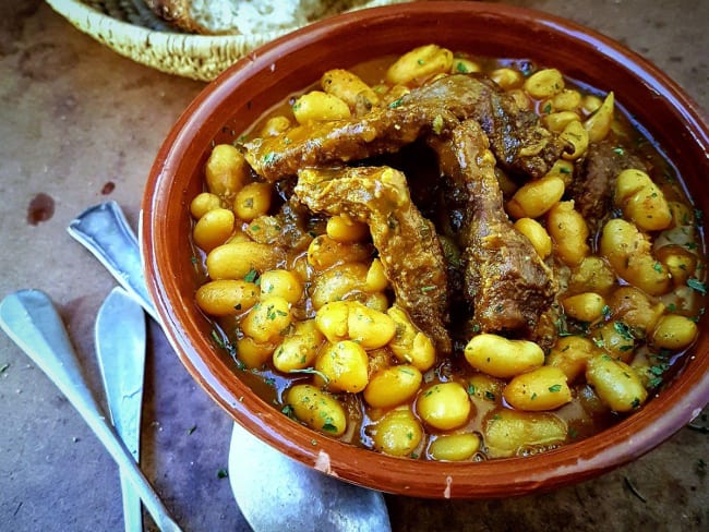 Haricots blancs à la viande séchée " Gueddid "