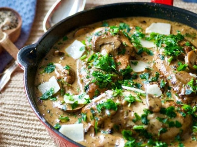 Poulet à la crème aux champignons