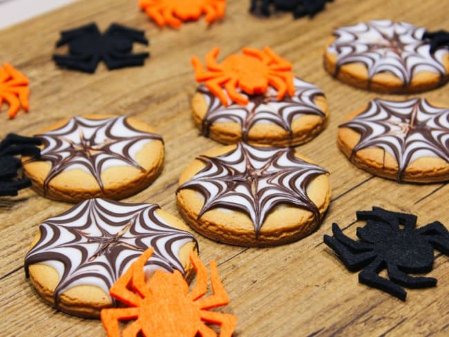 Biscuits toile d'araignée pour halloween