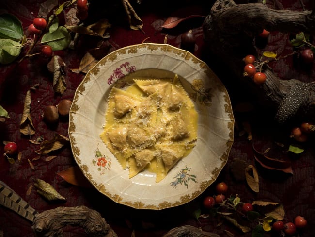 Tortelli de courge de Mantoue aux amaretti et à la mostarda, un beurre de sauge pour les saucer