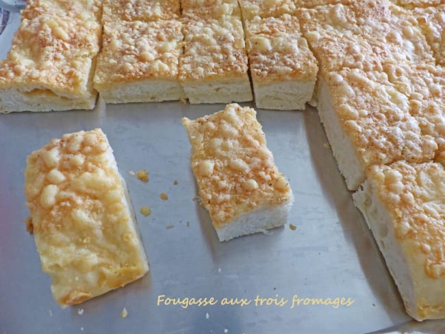 Fougasse aux trois fromages