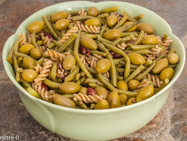 Salade de pâtes aux haricots rouges, lentilles et haricots verts