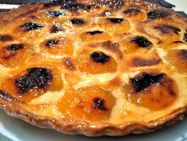 Tarte pâtissière aux abricots