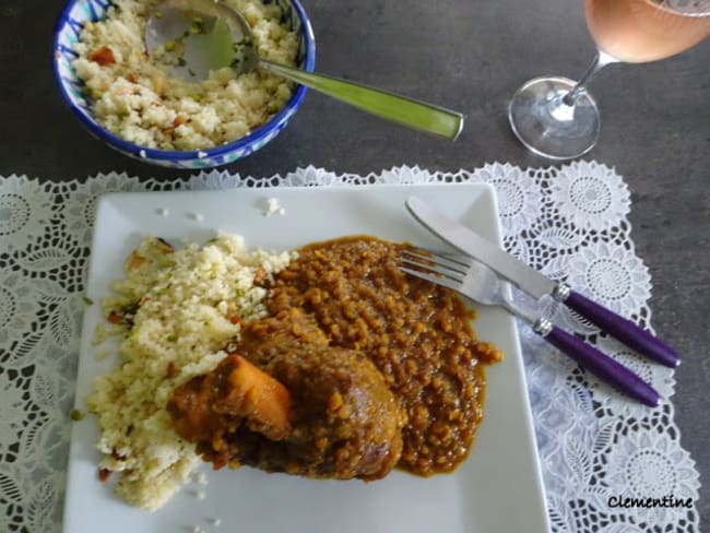 Souris d'agneau au couscous et ragoût de lentilles corail