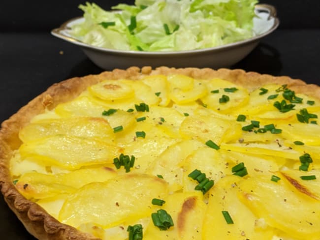 Tarte aux pommes de terre et au reblochon.