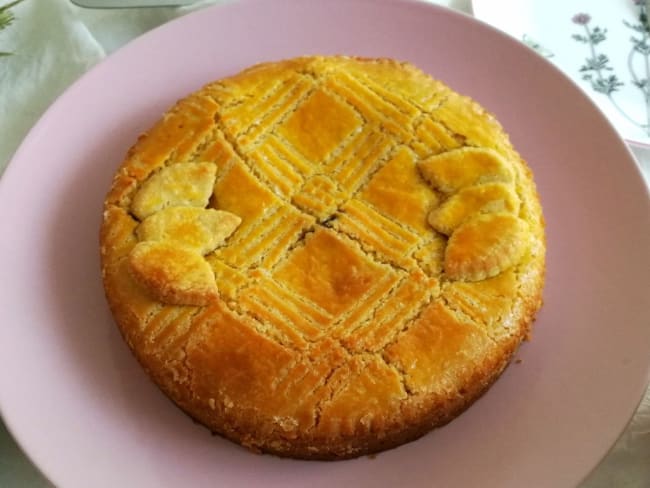 Gâteau basque à la confiture