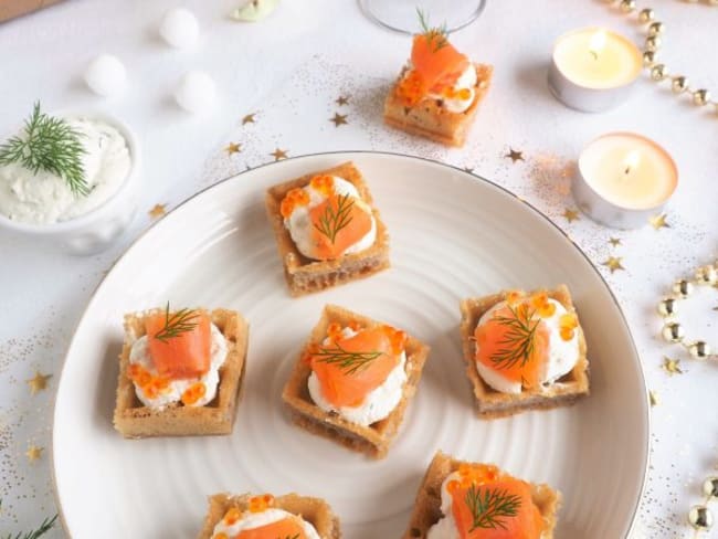 Mini gaufres au saumon pour l'apéritif