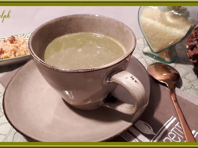 Potage vert au crabe