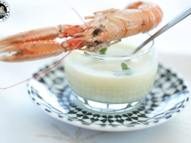 Velouté de topinambours à la crème de Saint Agur