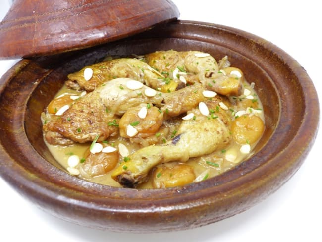 Tajine de poulet aux abricots secs