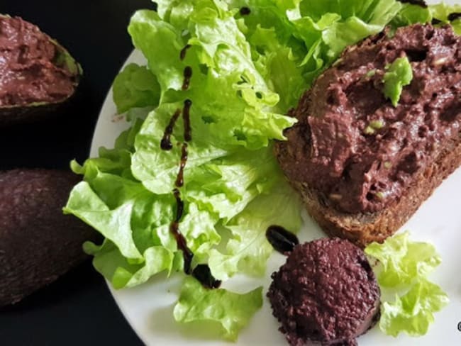 Tartinade de boudin noir et avocat