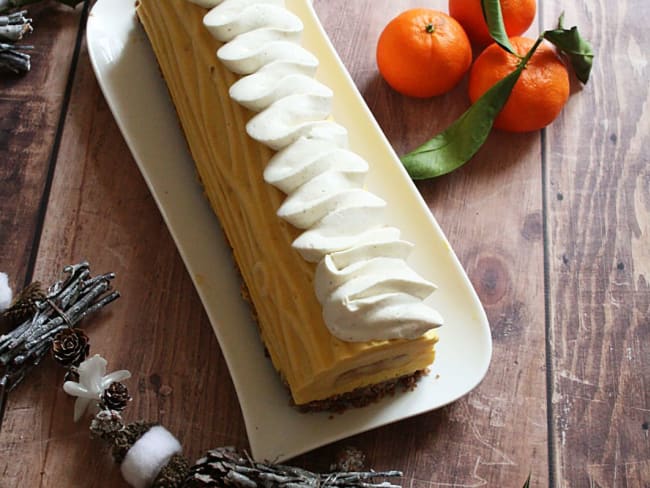 Bûche mangue coco et pommes caramélisées