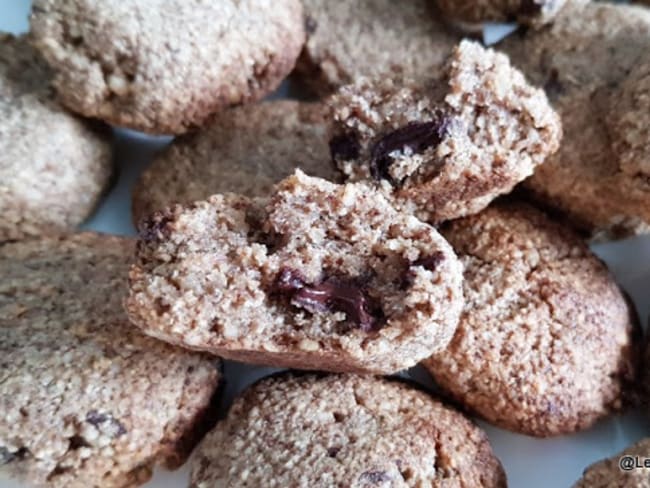 Cookies à la farine de noix et au chocolat noir