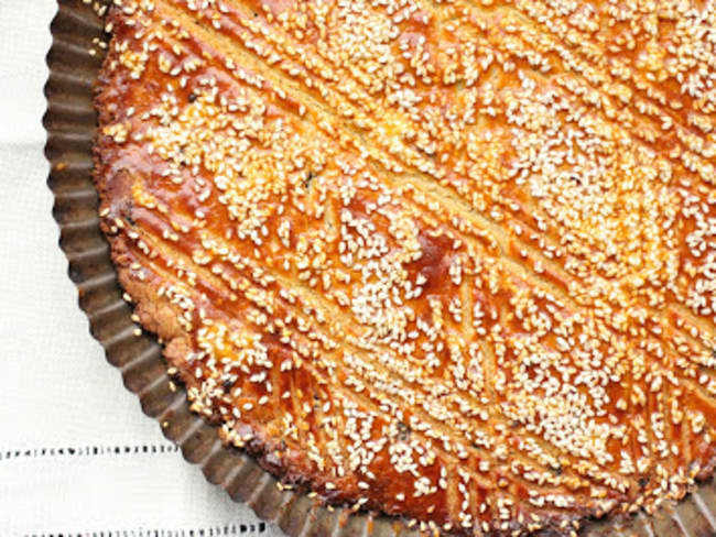 Galette des rois bretonne un peu libanaise au sésame et aux raisins