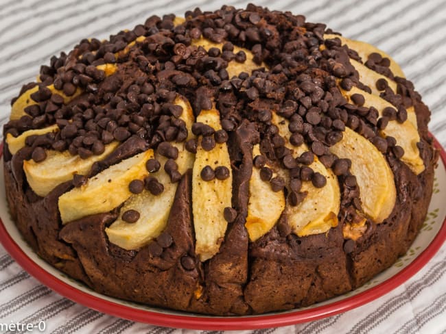 Gâteau du matin au chocolat, noix et poires