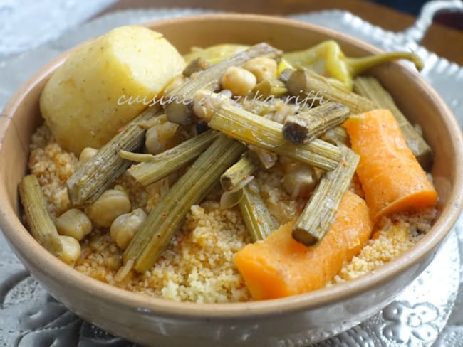 COUSCOUS RUSTIQUE BEL GUERNINA OU CHARDONS DE LA CAMPAGNE BÔNOISE POUR YENNAYER