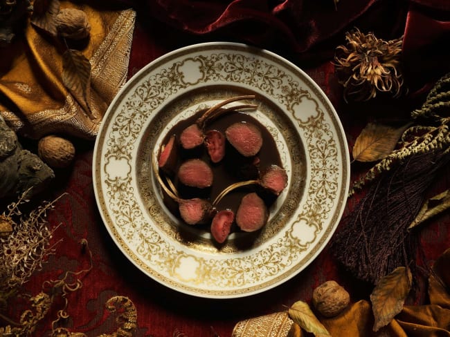 Harestecks de capucin à la Sombreuil, macaroni au gratin, truffe noire