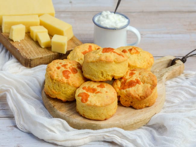 Scones au fromage pour un brunch