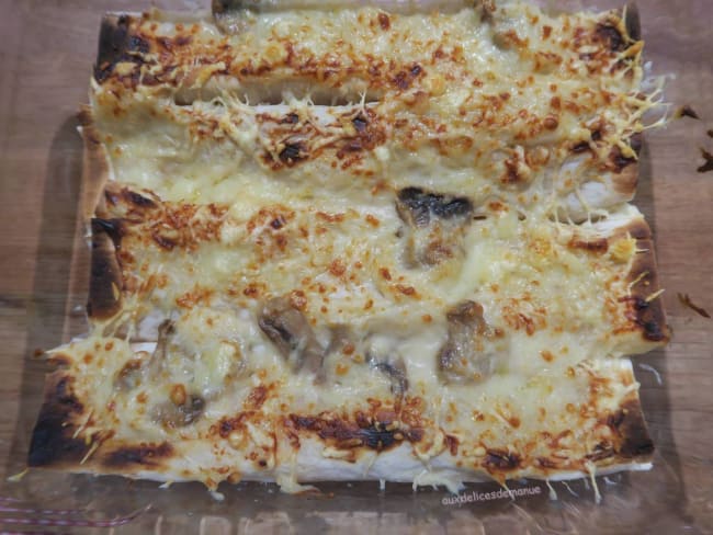 Lavash au jambon ou poulet à la béchamel aux champignons gratiné