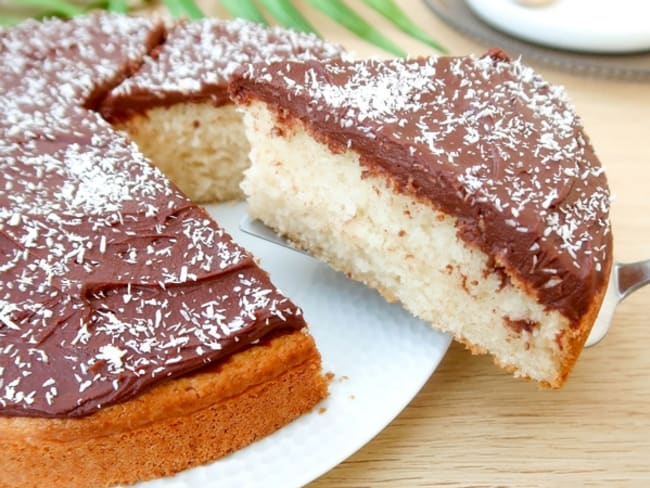 Gâteau à la noix de coco et sa ganache chocolat