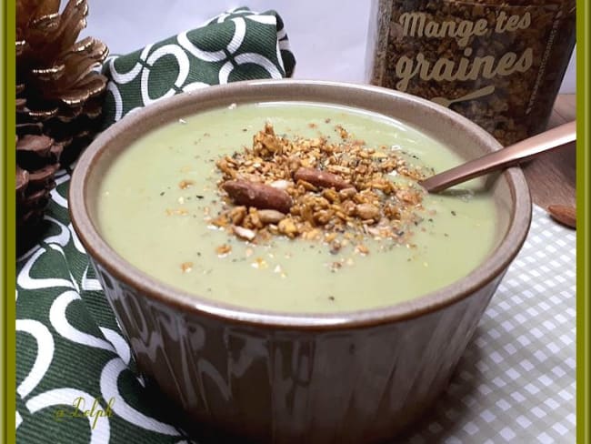 Velouté de chou-fleur et brocolis au lait d’amande