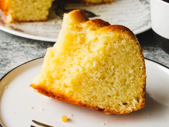 Gâteau au yaourt à l'amande amère