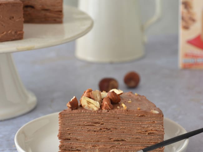 Gâteau de crêpes chocolat et noisettes