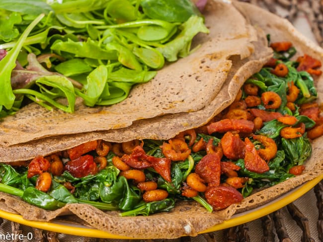 Galettes bretonnes aux épinards, chorizo et crevettes grises